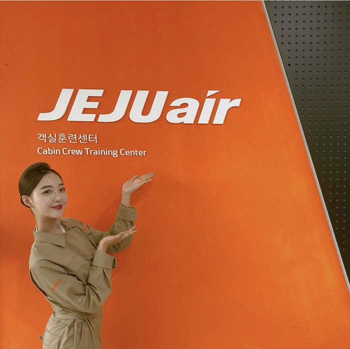 巴黎围经纪人微信