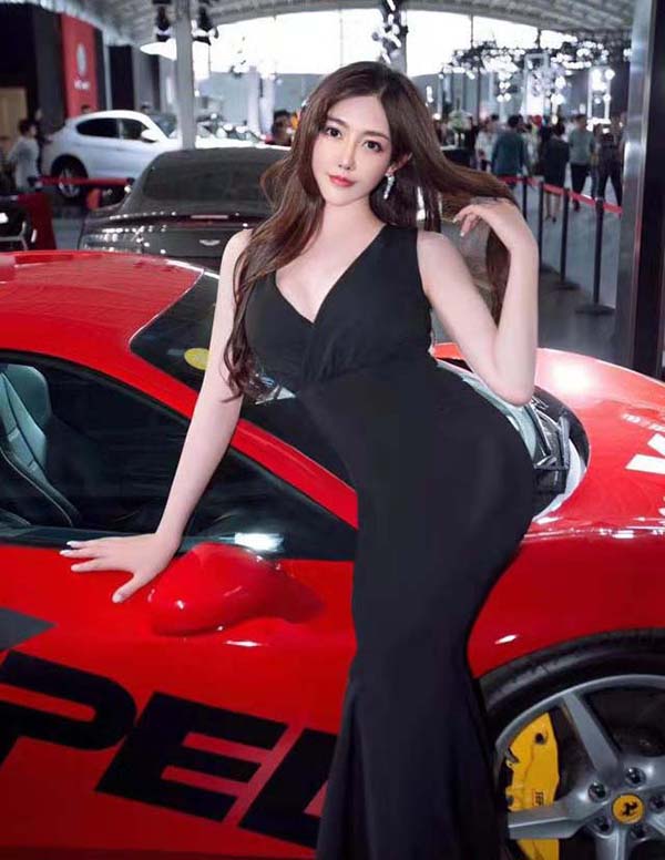 新加坡商务模特微信