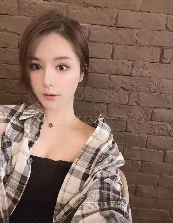 温哥华模特预约伴游